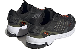 adidas Spiritain 2000 GORE-TEX 'Hitam Besi Metalik' HP6718 Lookbook adidas Spiritain 2000 GORE-TEX 'Hitam Besi Metalik' HP6718