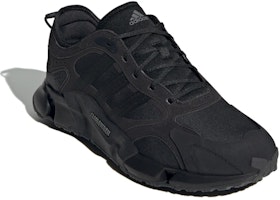 adidas Climawarm Kasut Sukan 'Core Black' IF6578 Lookbook adidas Climawarm Kasut Sukan 'Core Black' IF6578