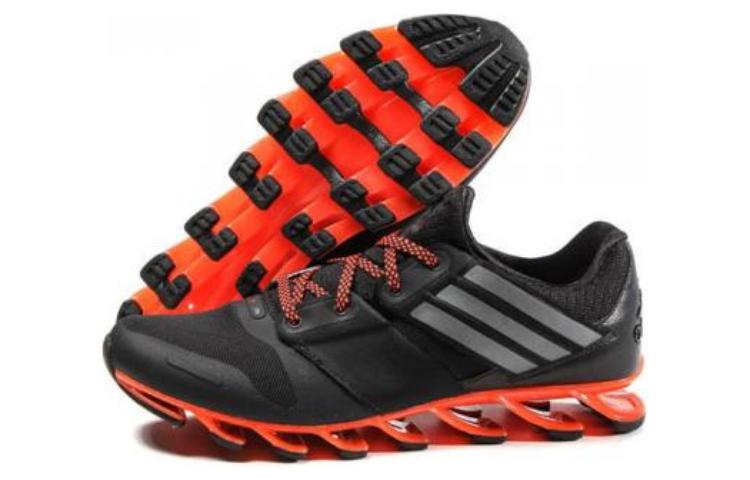 Shop 阿迪达斯 Springblade Solyce '黑橙' 运动鞋 AQ7930
