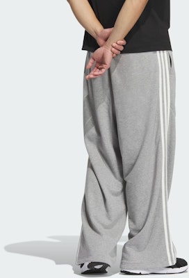 阿迪达斯ST针织慢跑裤 中腰灰色休闲户外长裤 JI8646 Lookbook 阿迪达斯ST针织慢跑裤 中腰灰色休闲户外长裤 JI8646