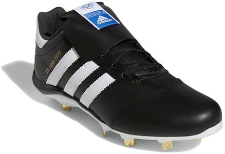 adidas Stabile V9 'Hitam Putih Emas' GX4509 Lookbook adidas Stabile V9 'Hitam Putih Emas' GX4509