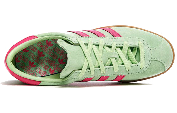 Lookbook adidas Stadt Hijau Glow Merah Jambu Terang EE5726