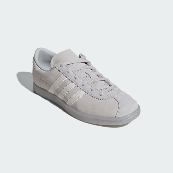 Shop 阿迪达斯 STADT 运动鞋 灰二/灰一/清晰玛瑙 JP9334