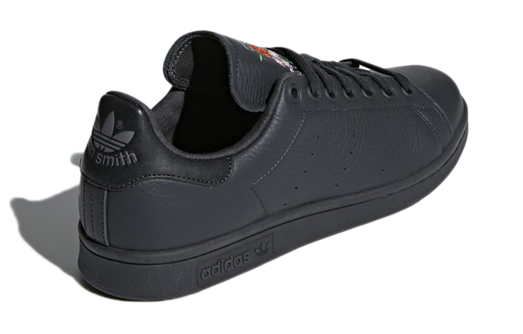 Shop adidas originals Stan Smith 經典萬用 低筒休閒板鞋 黑曜石