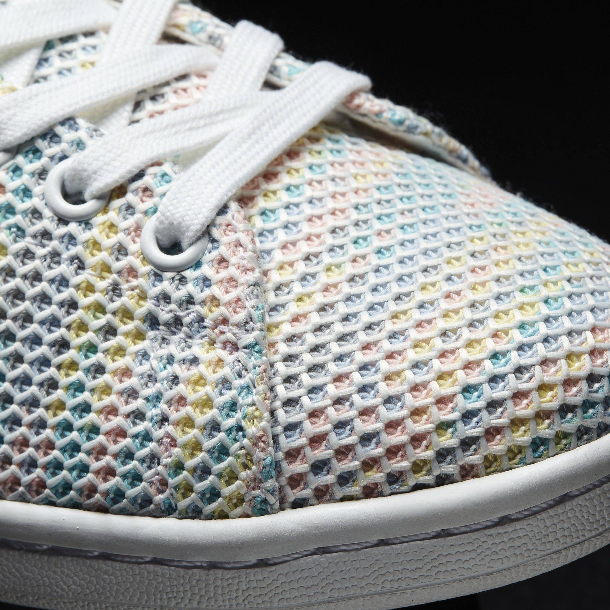 Details for 愛迪達 史密斯 S82250 '網布'