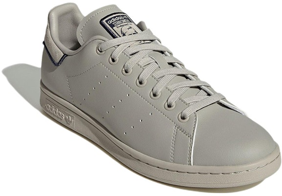 adidas Stan Smith 'Kelabu Metalik Navy' GX4450 Lookbook adidas Stan Smith 'Kelabu Metalik Navy' GX4450