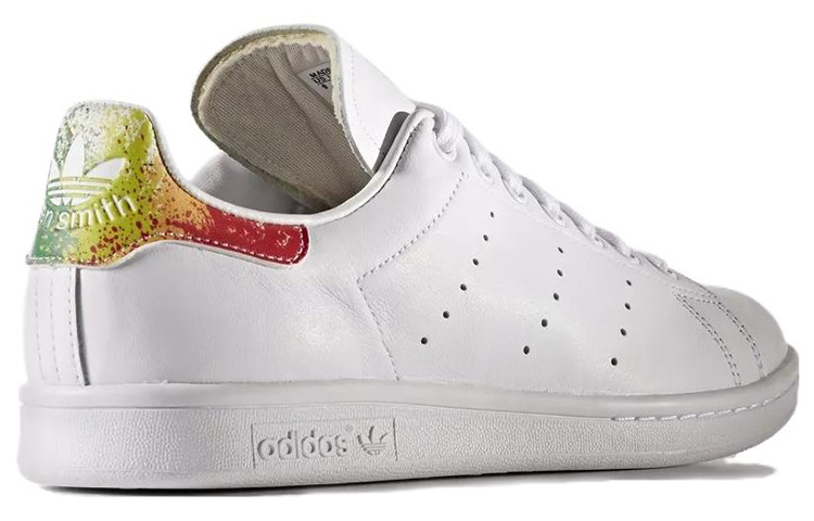 Lookbook adidas Stan Smith 'Pride' Kasut Edisi Pelangi BB1686