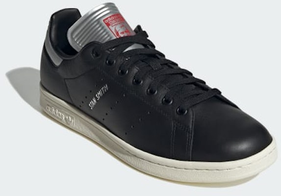 阿迪达斯史密斯经典银色金属鞋 IF1827 Shop 阿迪达斯史密斯经典银色金属鞋 IF1827