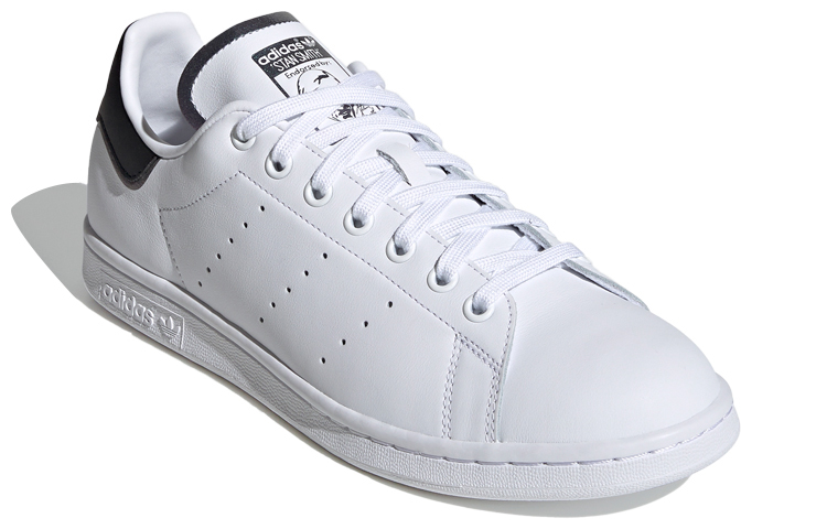 Lookbook adidas Stan Smith 'Putih Hitam' FU9613
