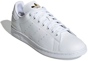 adidas Stan Smith 'Putih Emas Metalik' FU9193 Lookbook adidas Stan Smith 'Putih Emas Metalik' FU9193