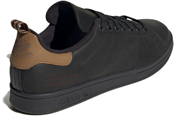 愛迪達史丹·史密斯“冬季包 - 黑色原野沙漠” FZ3477 Shop 愛迪達史丹·史密斯“冬季包 - 黑色原野沙漠” FZ3477