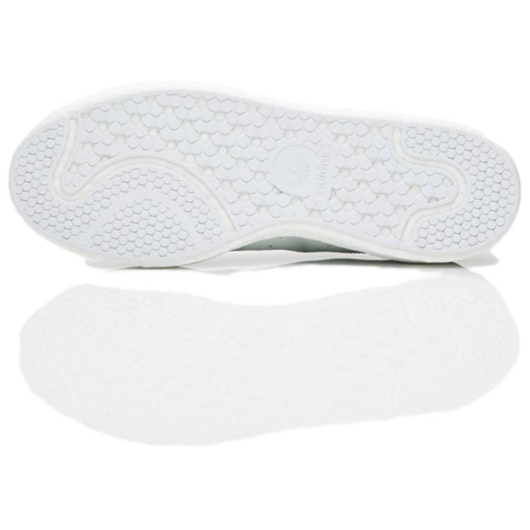 Shop スタンスミス ブースト "リネン グリーン" BA7435