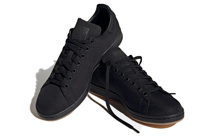 Lookbook 아디다스 스탠 스미스 코듀라 '블랙 검' GZ2592