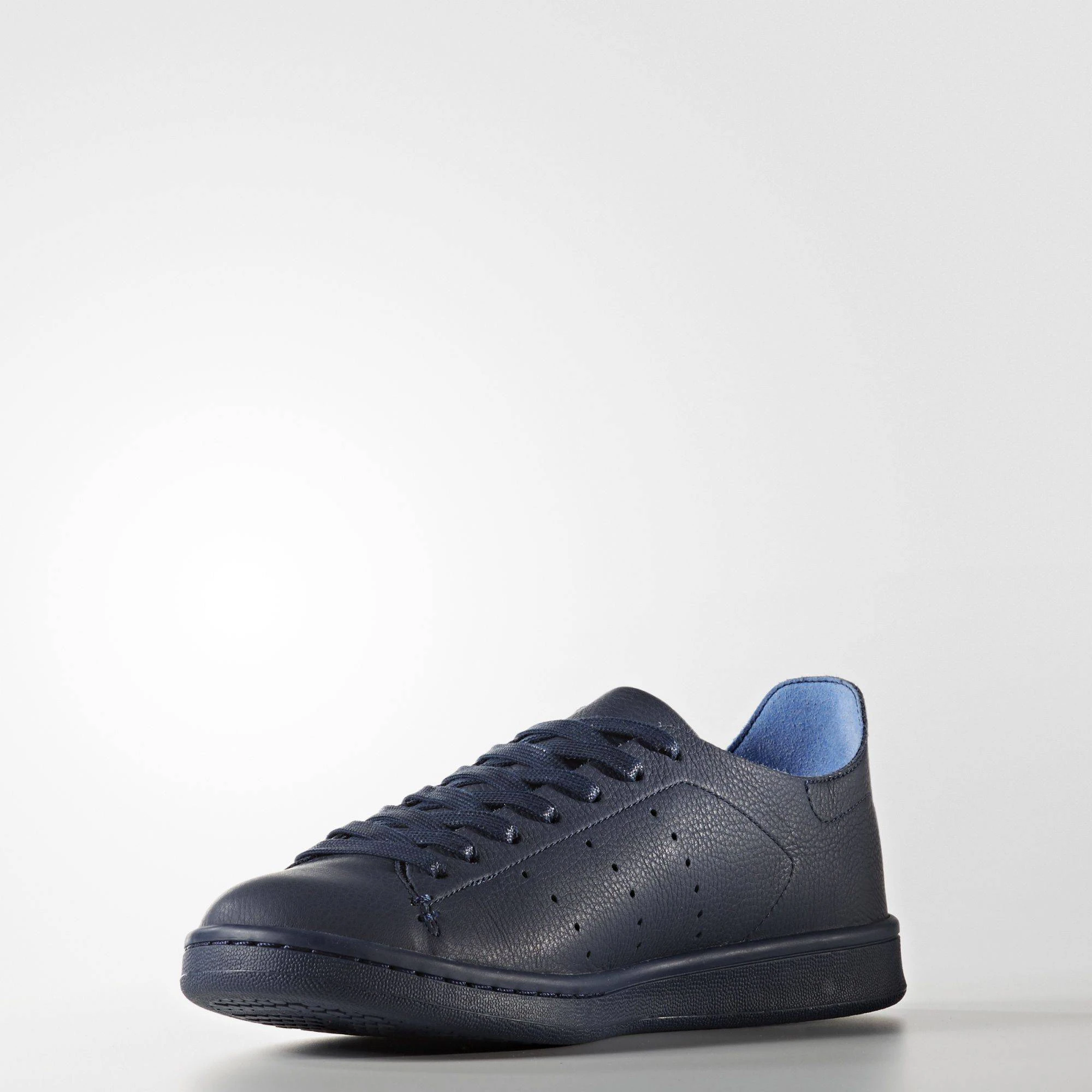 Stan smith sales black leather sock