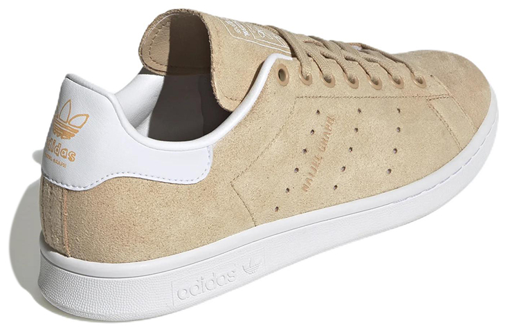Shop adidas Originals Stan Smith 舒適耐磨板鞋 棕
