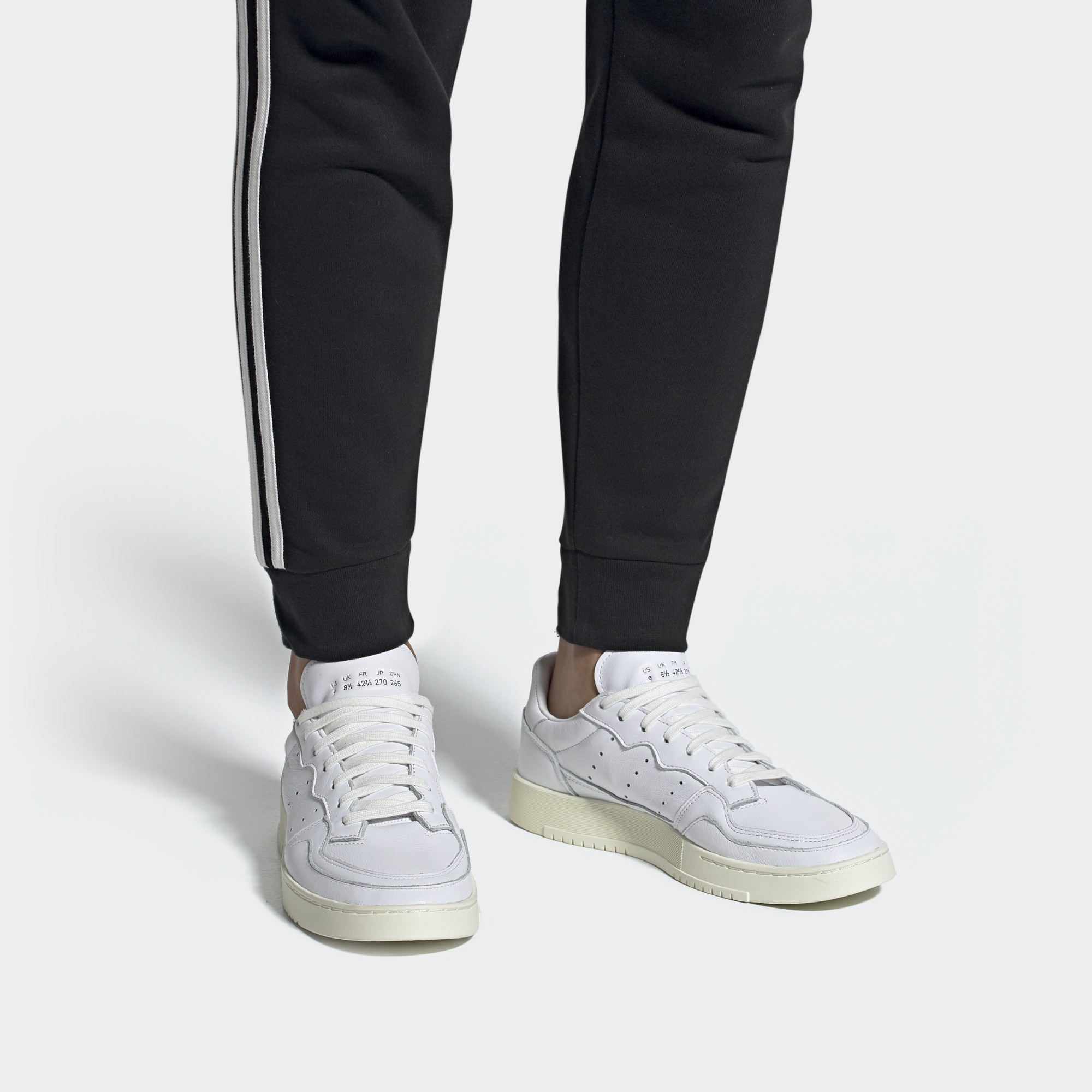 Sizing 阿迪达斯 Super Court '米白色' 运动鞋 EE6325