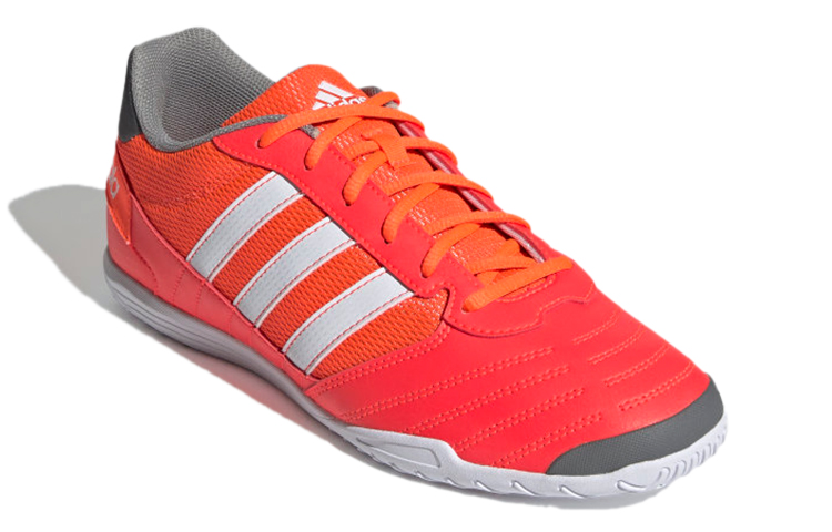 Lookbook adidas Super Sala Boots 耐磨防滑足球鞋 粉橘色