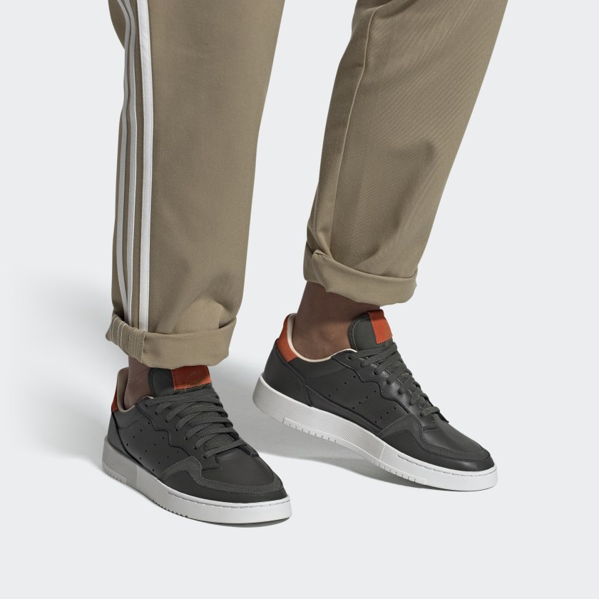 Sizing アディダス スーパースターコート "レジェンドアースオレンジ" EF9182