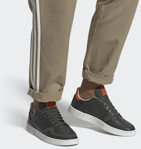 アディダス スーパースターコート "レジェンドアースオレンジ" EF9182 Sizing アディダス スーパースターコート "レジェンドアースオレンジ" EF9182