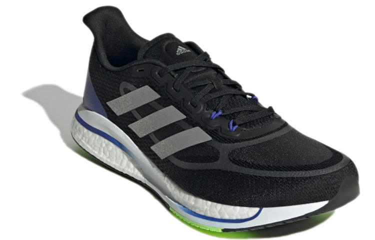 Lookbook adidas Supernova+ 舒適透氣跑步鞋 炭黑