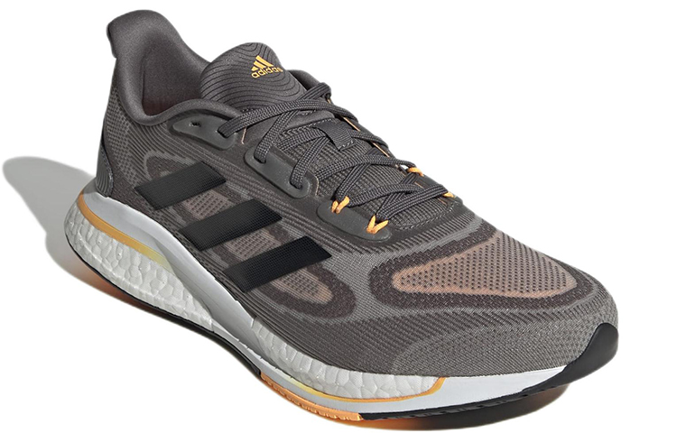 Lookbook アディダス スーパーノヴァ+ グレーフラッシュオレンジ GX2952