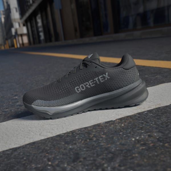 Cheap adidas Supernova Gore-Tex 'Core Black' Sepatu Olahraga Hitam ID6306