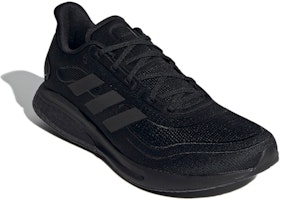 adidas Supernova 低筒 跑步鞋 男款 黑色 Lookbook adidas Supernova 低筒 跑步鞋 男款 黑色