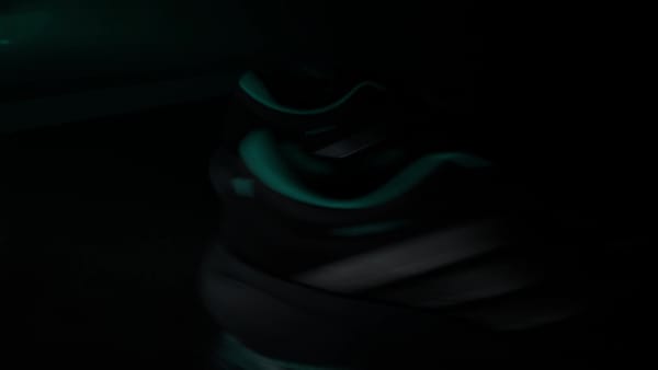 Lookbook 愛迪達 Supernova Rise 3 梅賽德斯 AMG Petronas F1 黑銀薄荷跑鞋 KJ3671