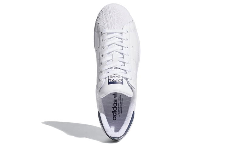 Shop adidas originals Superstar 史密斯海蓝尾