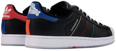 아디다스 슈퍼스타 2 DTLR 독점 '시카고' JP8509 Lookbook 아디다스 슈퍼스타 2 DTLR 독점 '시카고' JP8509