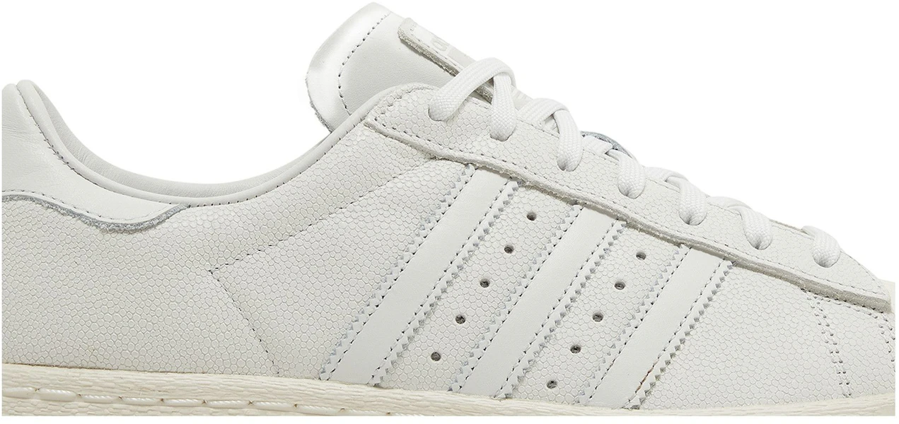 adidas Superstar 82 ''Blanc Cristal'' HP2914 Lookbook adidas Superstar 82 ''Blanc Cristal'' HP2914