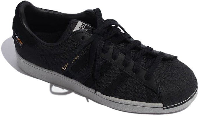 아디다스 슈퍼스타 '블랙 골드 메탈릭' GZ1601 Lookbook 아디다스 슈퍼스타 '블랙 골드 메탈릭' GZ1601