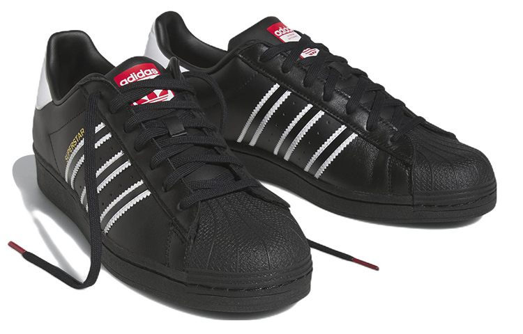 Lookbook 阿迪达斯超级星"黑白" GX9877