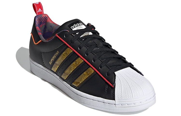 Lookbook adidas Superstar 'Tahun Baru Imlek - Tahun Kerbau Hitam' S24184