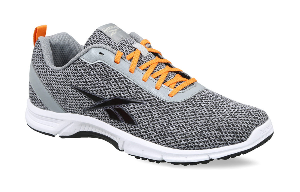 Lookbook 阿迪达斯 Superstar '大学海军蓝' FV8720