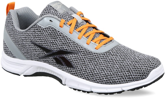 阿迪达斯 Superstar '大学海军蓝' FV8720 Lookbook 阿迪达斯 Superstar '大学海军蓝' FV8720