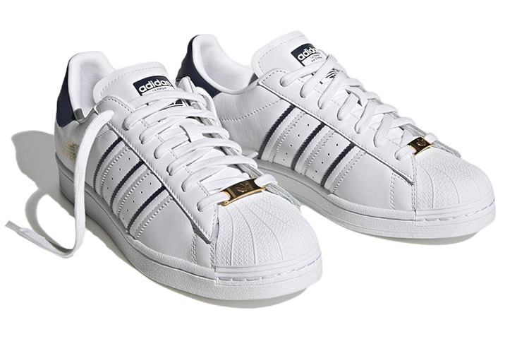 Lookbook adidas originals Superstar 舒適流行 輕便耐磨防滑 低筒 板鞋 男女皆宜 白
