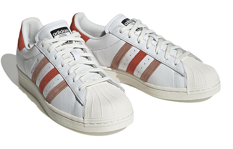 Lookbook adidas Superstar「水晶白二手紅」GZ9380