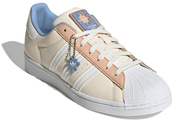 아디다스 슈퍼스타 '에크루 틴트 앰비언트 스카이' GZ3414 Lookbook 아디다스 슈퍼스타 '에크루 틴트 앰비언트 스카이' GZ3414