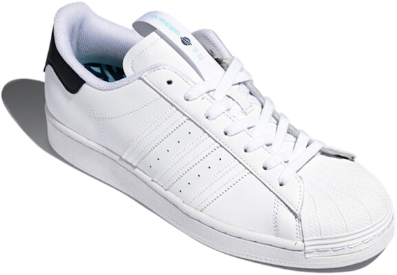 adidas Superstar 'Putih Kasut' FW2868 Lookbook adidas Superstar 'Putih Kasut' FW2868