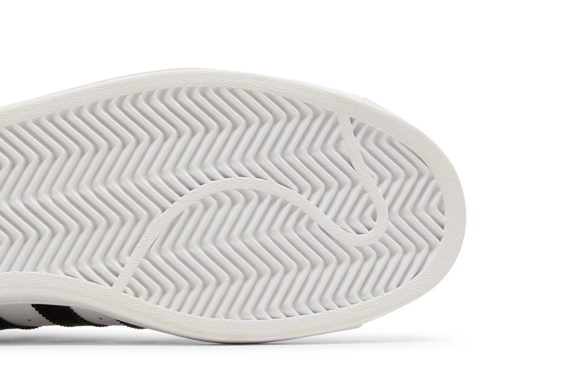 Sizing 愛迪達超級巨星‘白色黑色’ EG4958