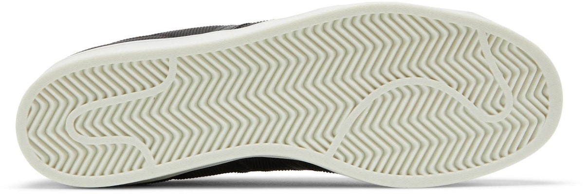 adidas Superstar 'Halloween' Edisi Spesial H00215 Shop adidas Superstar 'Halloween' Edisi Spesial H00215