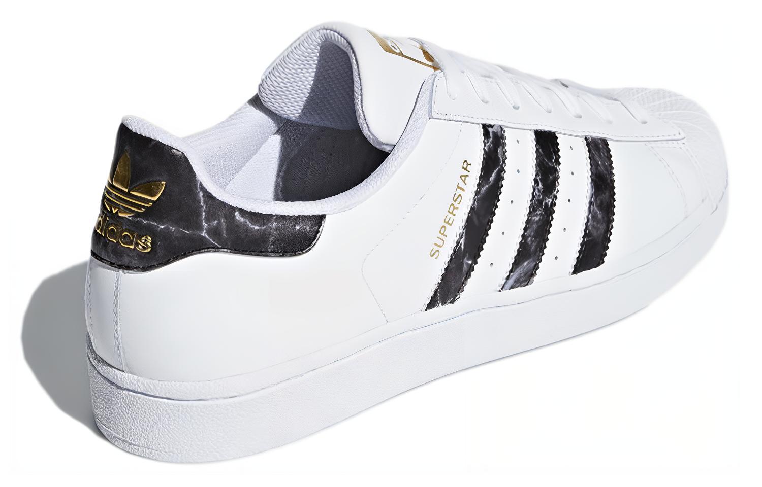 Shop adidas Superstar 'Mármol' D96799