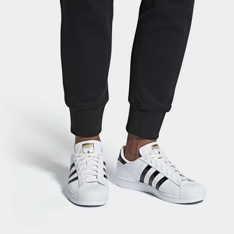 Sizing adidas Superstar 'Mármol' D96799