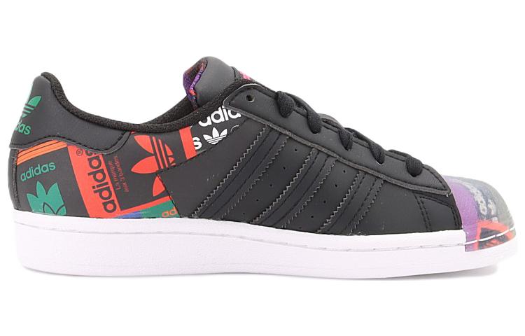 Lookbook adidas Superstar 'Multi Logo Patches - Black' GX2716