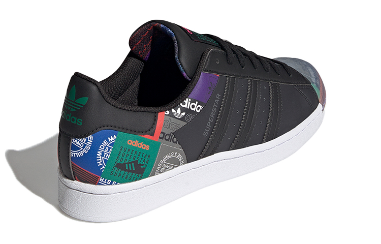 Shop adidas Superstar 'Parche Multi Logo - Negro' GX2716