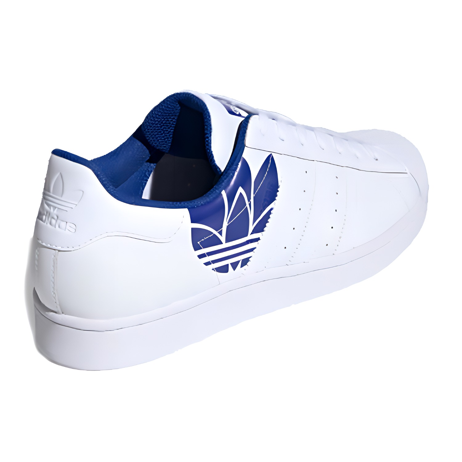 Shop adidas Superstar「皇家藍三葉草」FY2826