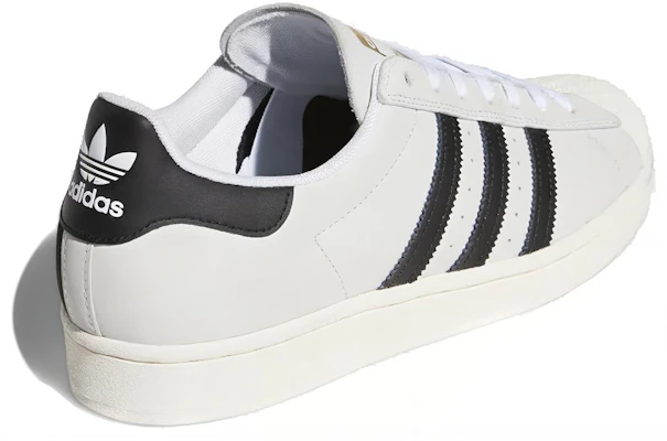 阿迪达斯 Superstar 拼接款 FV0323 Lookbook 阿迪达斯 Superstar 拼接款 FV0323