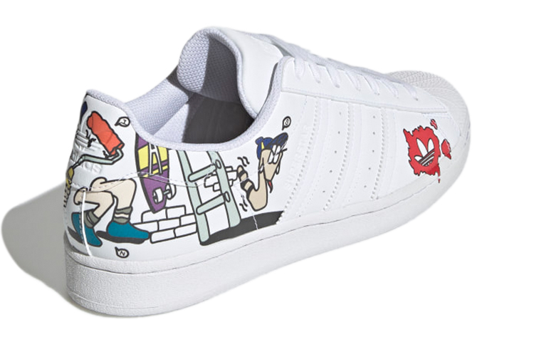 Shop adidas Superstar 'Putih Komik' GW5782