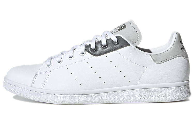 Buy adidas Superstar 'Putih Abu-abu' H00340